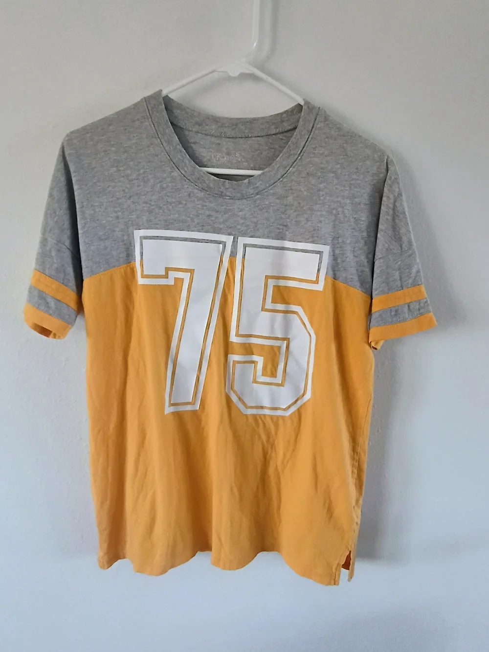 Flirtitude Active Womens Varsity Graphic Tee 75 Gray Yellow Small